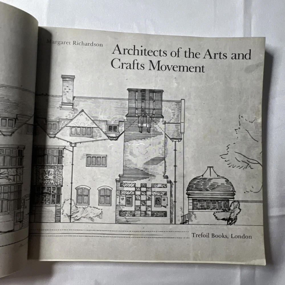 Architects of the Arts & Crafts Movement Margaret Richardson RIBA PB 1983